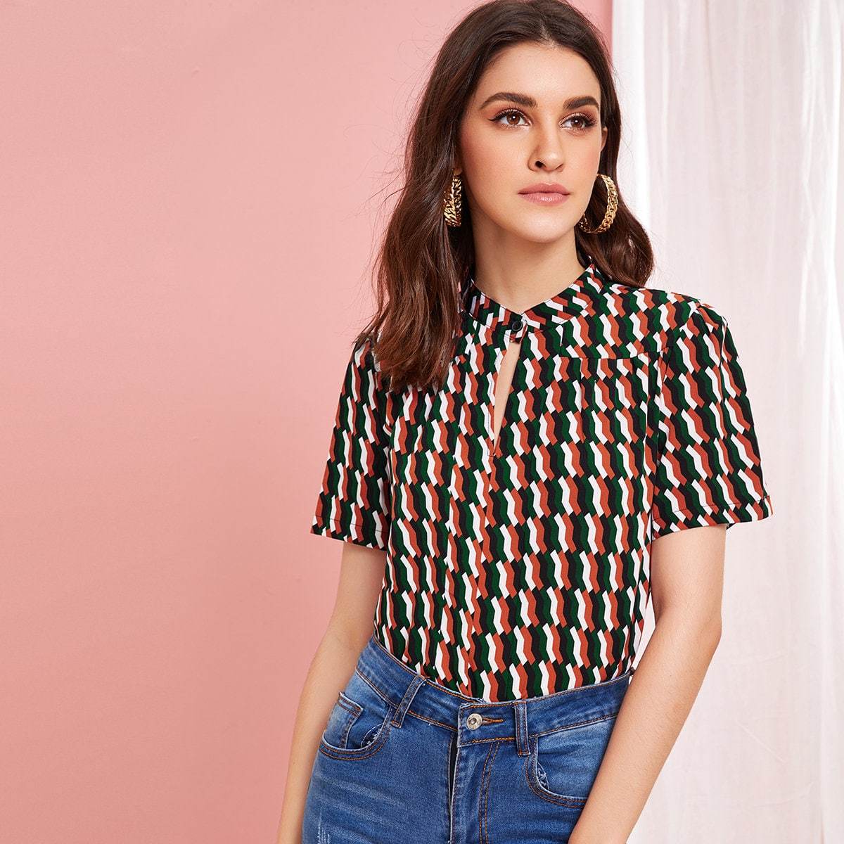 Keyhole Neck Curved Hem Geo Print Top - We Made It LLC 